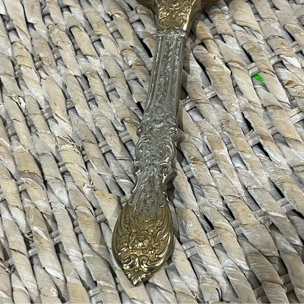 Vtg Brass Vanity Hair Brush With Floral Design Gold Tone Removable‎ Nylon brush.